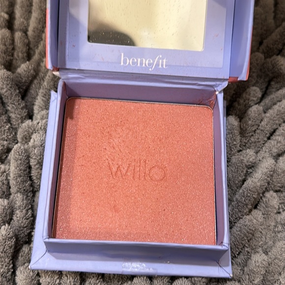 Benefit blush - Picture 1 of 3